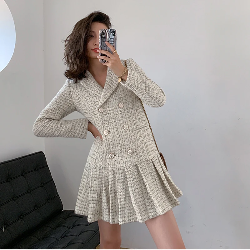 Женское твидовое платье модельное дизайнерское теплое двубортное