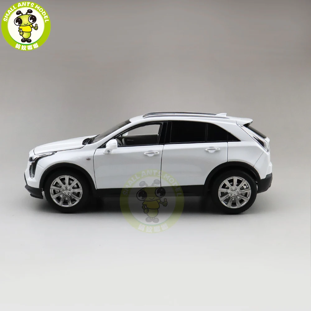 1/18 США GM Cadillac XT4 литой модельный автомобиль игрушка джип подарки для мальчиков и девочек