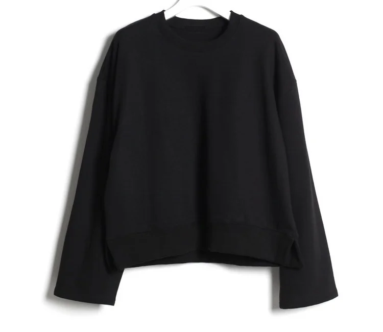 

Men's new casual fashion BF wind trumpet sleeve loose round neck long sleeve