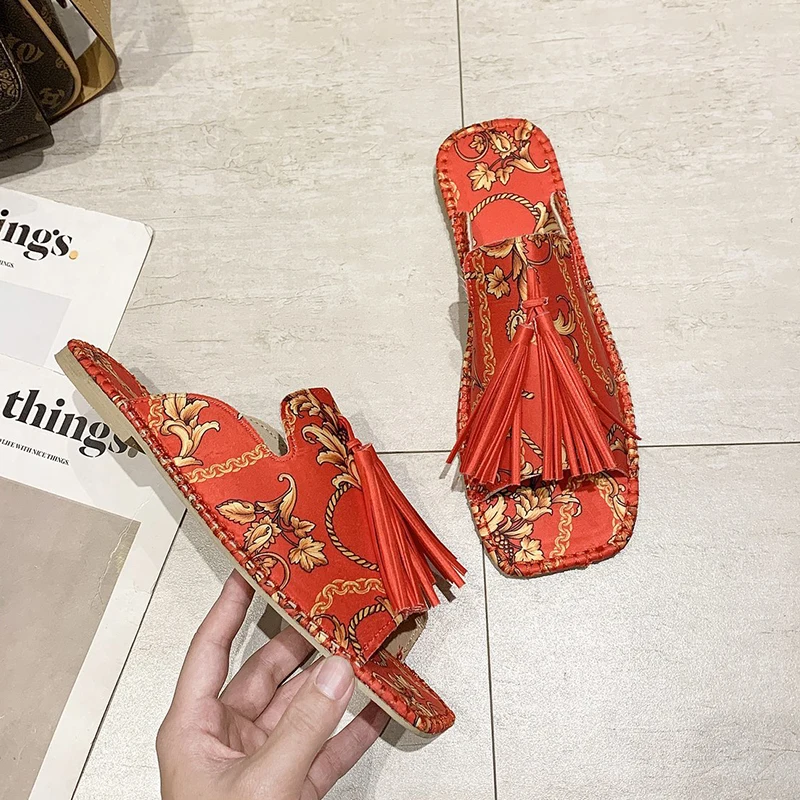 

New Women Slippers Fashion Tassels Summer Shoes Sandals Brand Beach Slides Retro Mules Shoes For Women Flat Slipper Outdoor 2021