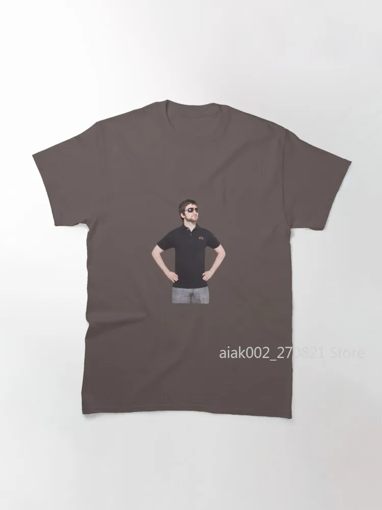 

Классическая футболка bARRY