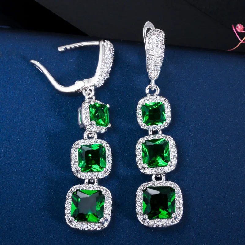

Luxurious Shiny Square Crystal Earrings Fashionable Women's Anti Allergy Long Earrings jewelry
