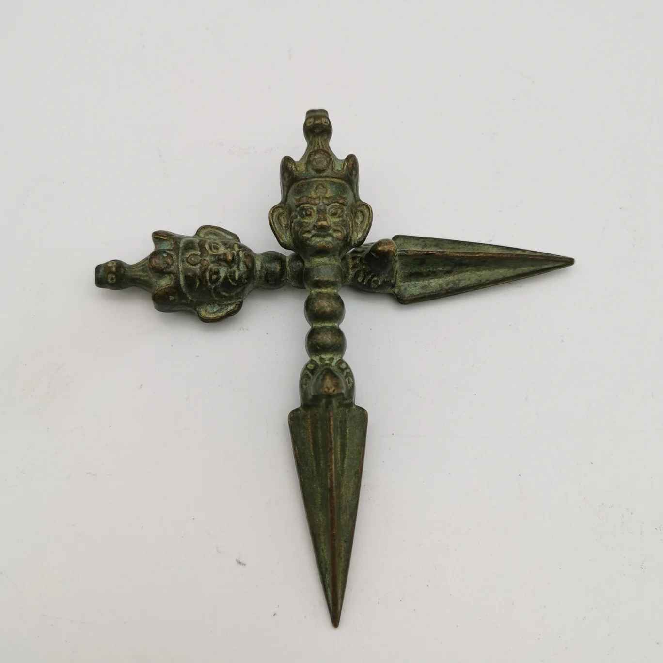 

Antique bronze (Magic tool, diamond pestle) home decoration