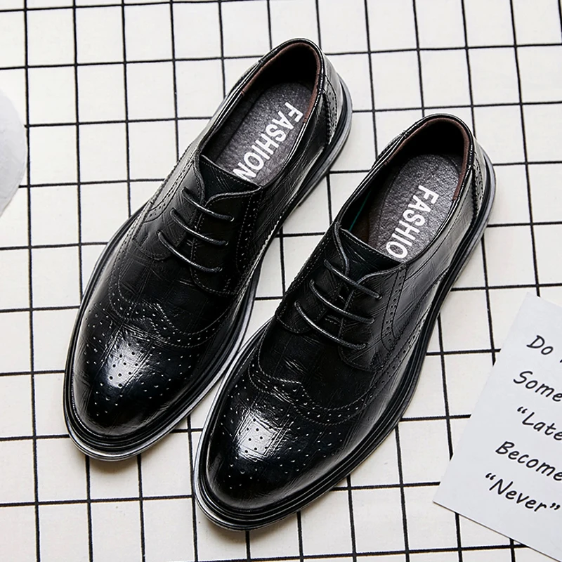 Misalwa Мужская обувь из коровьего спилка для шафера резные броги на платформе