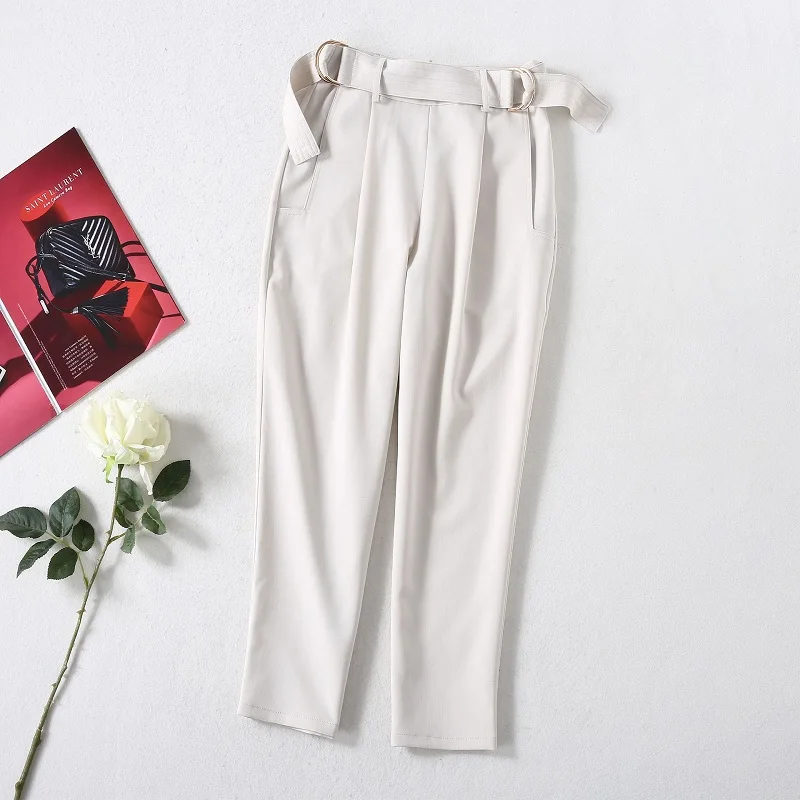 

Top Quality New 2020 Summer Casual Suits Women Knitted Grey Pullovers+Golden Ring Belt Deco Calf Length Pants & Capris Sets 2pc