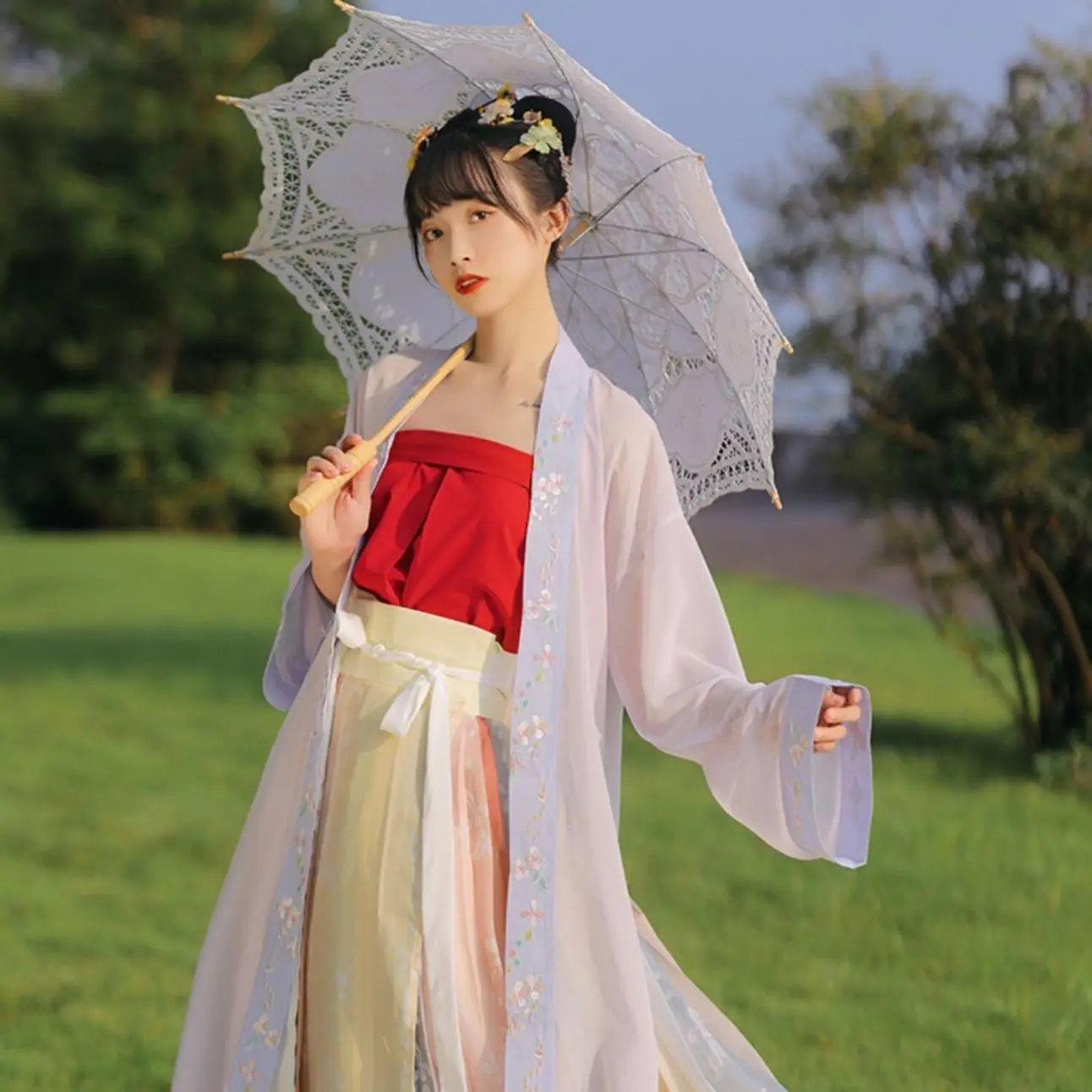 

Hanfu female Song-made original genuine Li Chunsi embroidered Song-mo one-piece lapels waist pleated skirt everyday