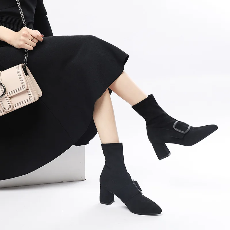 Женские ботинки с острым носком на среднем квадратном каблуке | Обувь