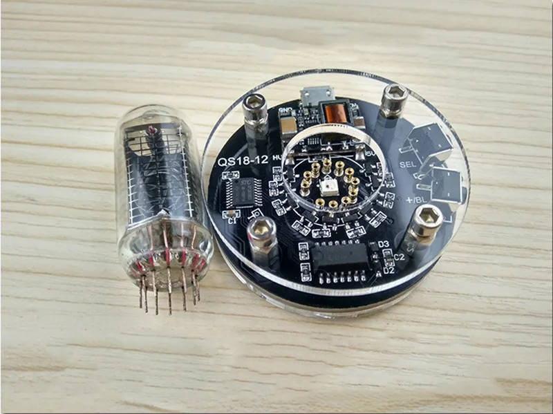 QS18-12 часы свечение трубки 1-бит интегрированный QS18 12 часы свечение трубки семь цветов RGB светодиодный Nixie часы без трубы