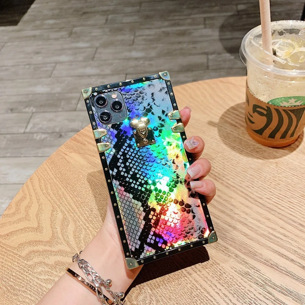 

European style luxury laser reflective snake skin case for Samsung A12 A51 A71 A41 S20FE S21 S11 S30 Plus ULTRA 5G J7 prime A91