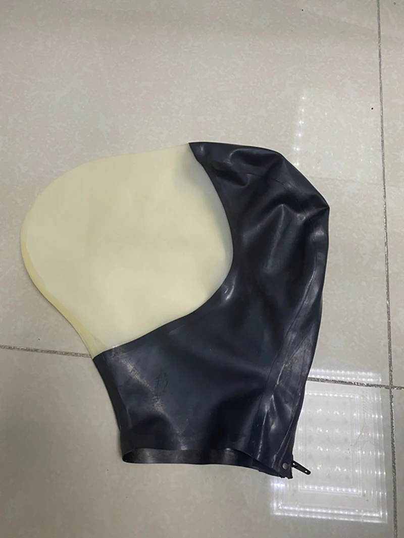 Шлем для лица из прозрачного латекса Instock с задней молнией и дышащим отверстием спереди, размеры S/M/L.