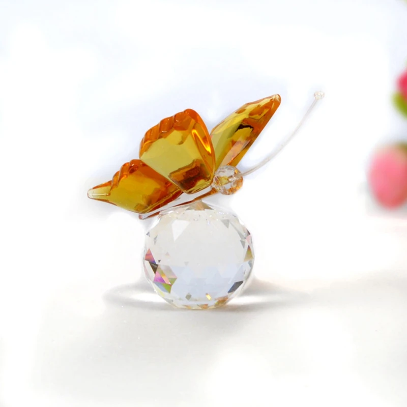 

New Hot Cute Crystal Butterfly Glass Crafts Natural Stones Animal Figurines Home Desktop Decor Ornaments Wedding Souvenir Gifts