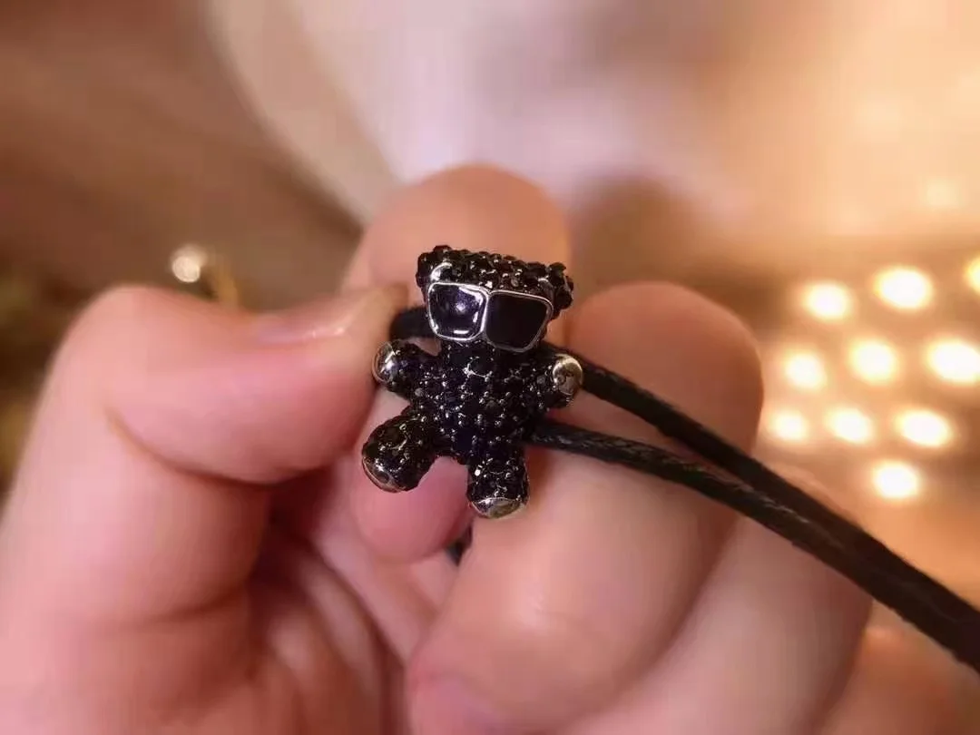 

2021 SWA1:1 Fashion Jewelry New High Quality Classic Black 3D Bear Pointiage Demon Eye Hamsa Bracelet Adjustable Bracelet