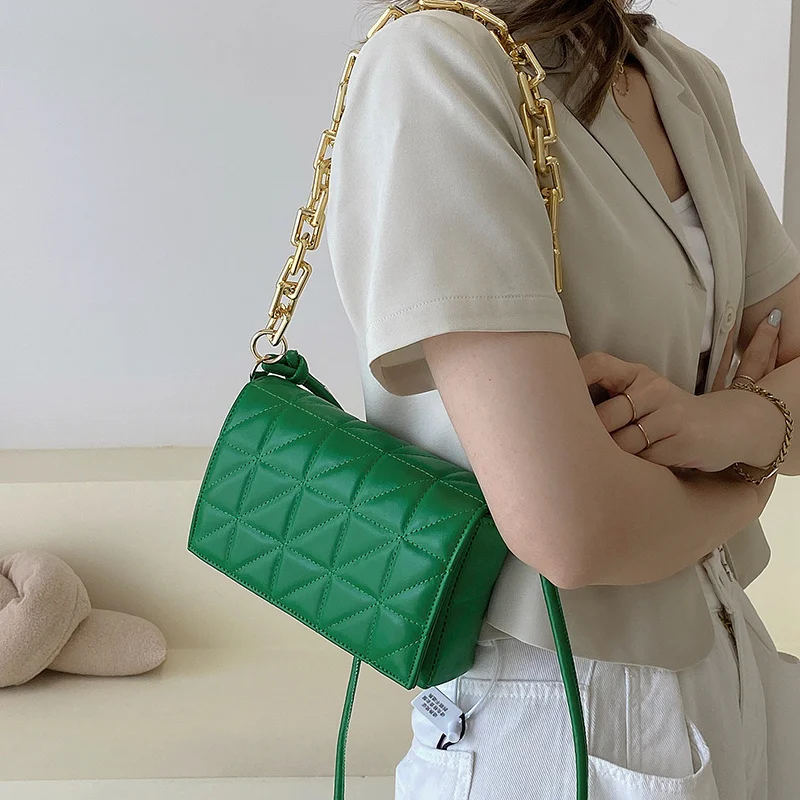 

Стеганая Сумка через плечо из искусственной кожи для женщин, летняя дорожная трендовая сумочка-Багет с цепочкой, зеленые кошельки и сумочки...