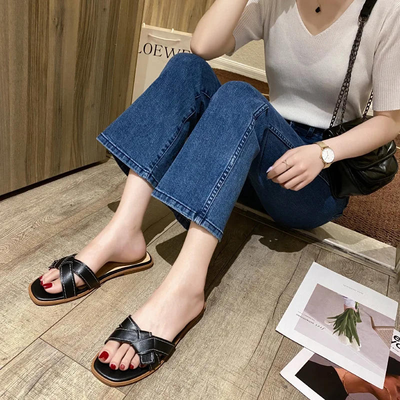Summer Slipper Women 2021 The New Outside Fashion Casual  Low (1cm-3cm) Solid Shallow Concise Flip flops Breathable High Quality
