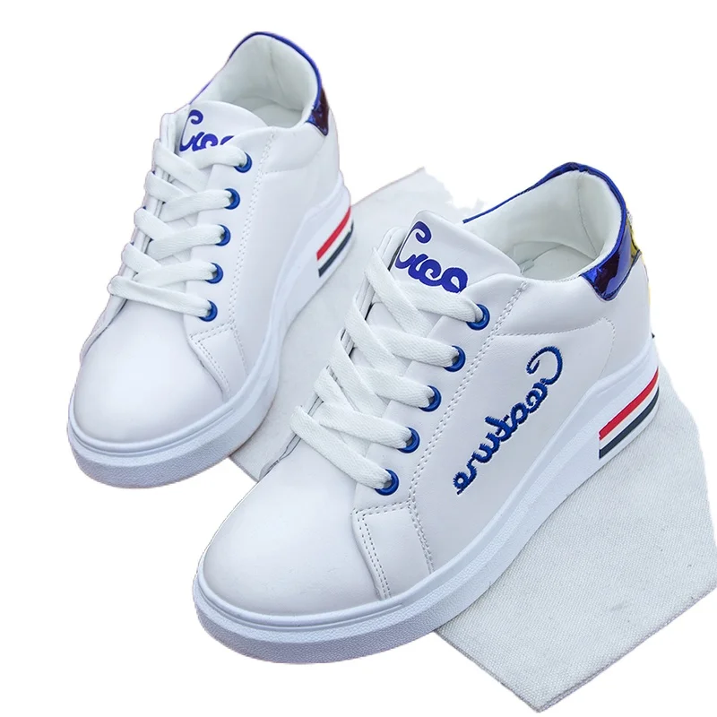 Женские кроссовки на шнуровке из мягкой кожи плоской подошве | Обувь