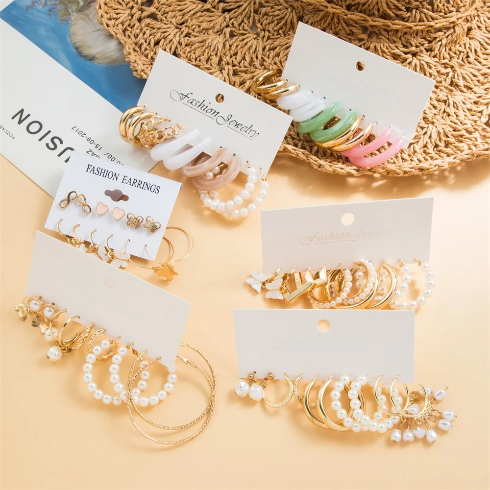 

Модные серьги-капли из золотой смолы с жемчугом, набор для женщин, модные, разноцветные, из смолы, бабочки, сердца, висячие серьги, золотой на...