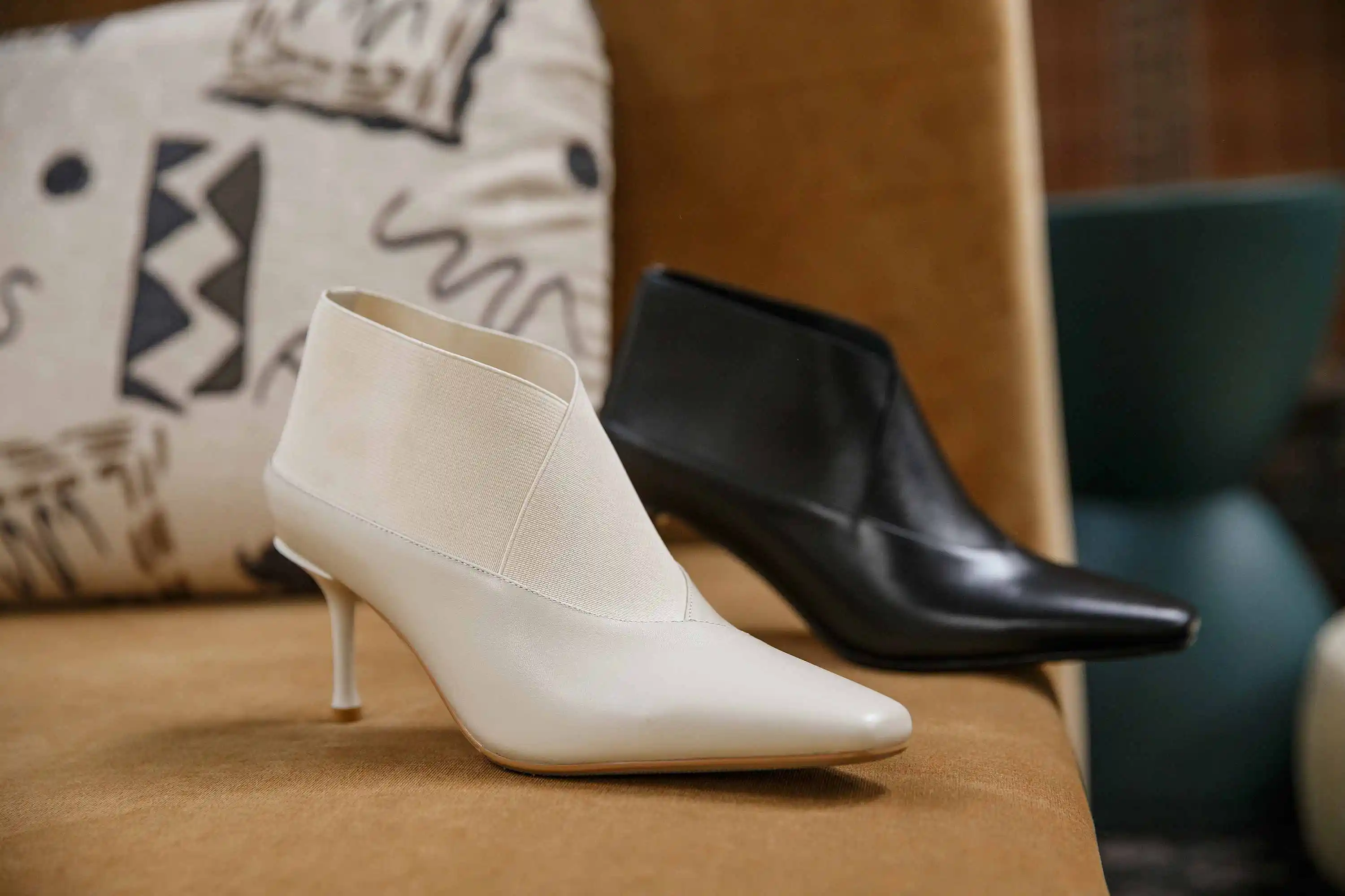 

Lenkisen hot genuine leather nightclub superstar modern square toe thin high heel noble office lady daily wear ankle boots L05