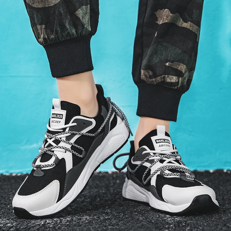 Мужские кроссовки из сетчатого материала не сужающийся книзу массивный