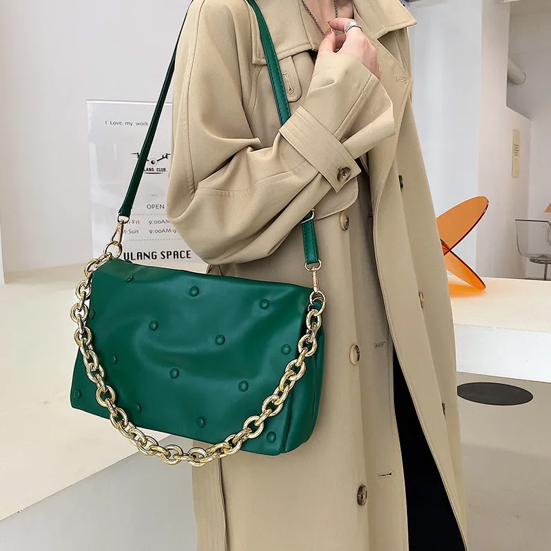 

Z Gold Chain Brand Handbags New Rivet Flap Purses and Handbags Ladies Luxury Messenger Bag for Women Green Clutch Designer Bags