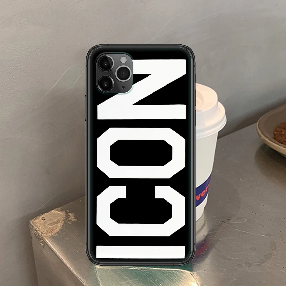 

Maple leaf DSQ2 Brand Phone Case Cover Hull For iphone 5 5s se 2 6 6s 7 8 12 mini plus X XS XR 11 PRO MAX black luxury shell 3D