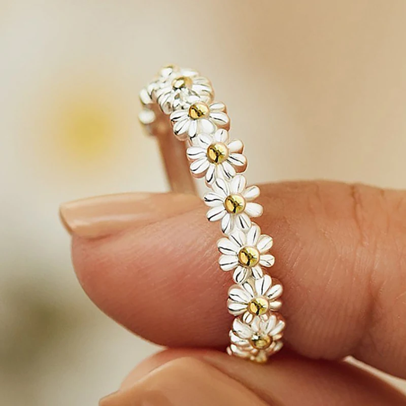 

Ladies Electroplating Cuff Wedding Engagement Rings Jewelry Gift Sweet Daisy Flower Rings for Women Open Adjustable Ring Women