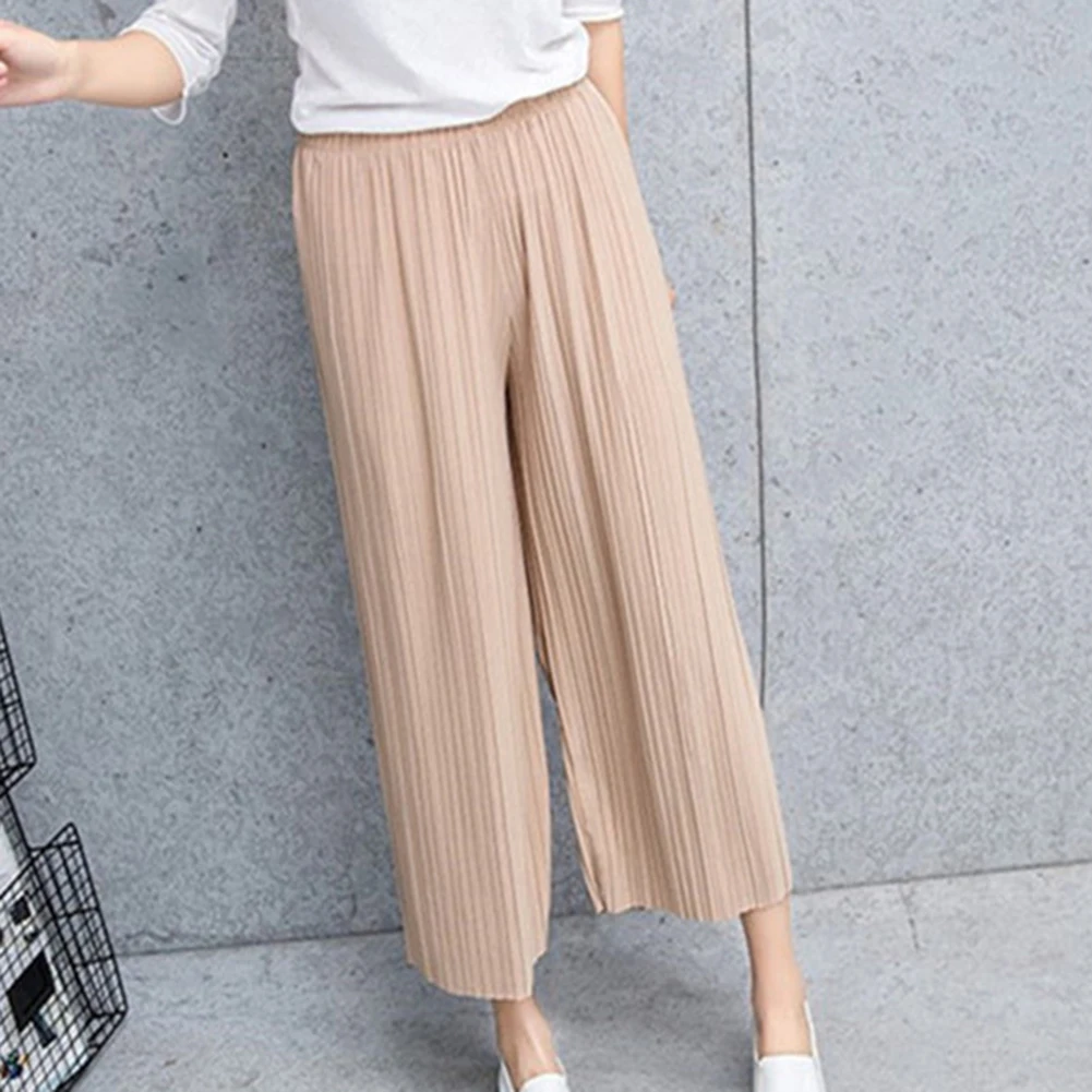 Брюки женские с широкими штанинами однотонные плиссированные укороченные штаны