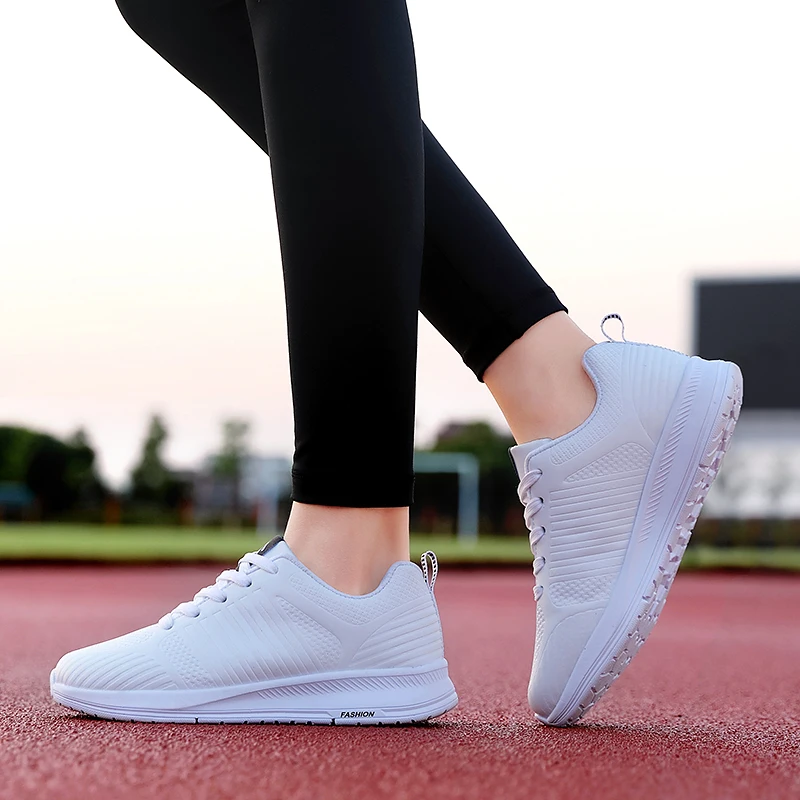 Теннисные туфли для женщин спортивная обувь женские удобные легкие тренажерного