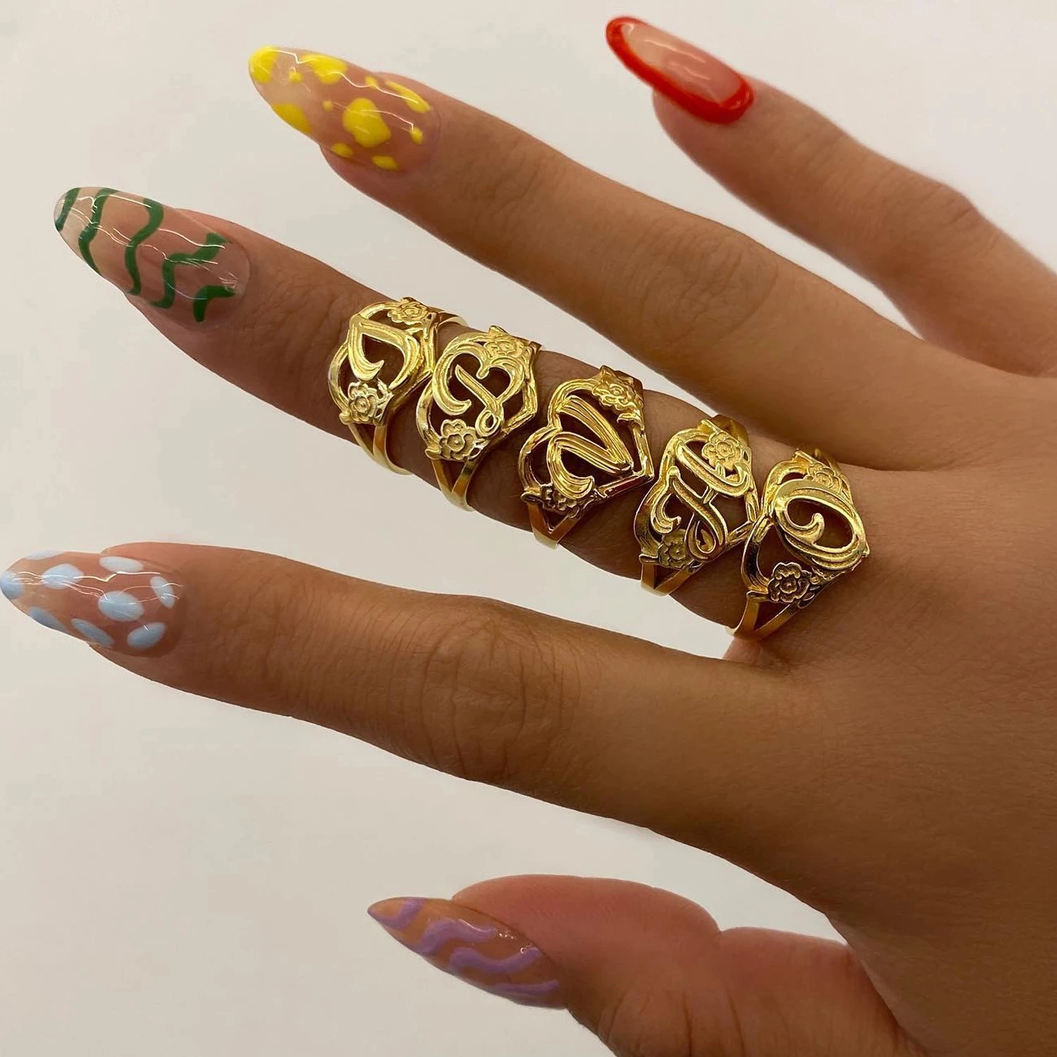 Кольцо женское с короной и именем в виде сердца |