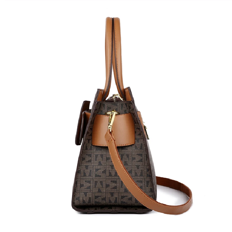 Presbyopia Bag 2021 New Fashion Commuter Women's Totes Large-capacity One-shoulder Portable Small Square Handabgs Cowleather Sac