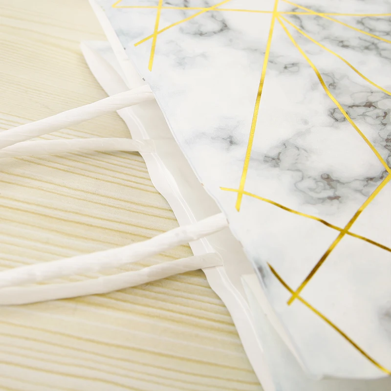 40 шт. черный и золотой узор в горошек шеврон полоски бумажные сумки подарочные