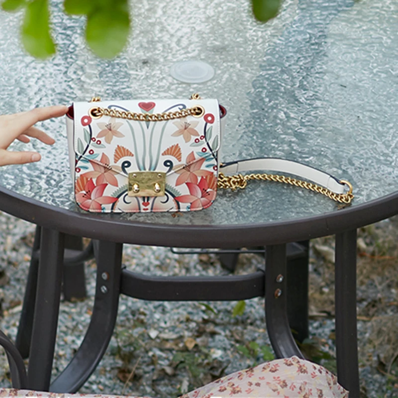 

Crossbody Bag for Women New Small Square Bag Messenger All-match Casual Female Bag Chain Texture Purses and Handbag Famous Brand