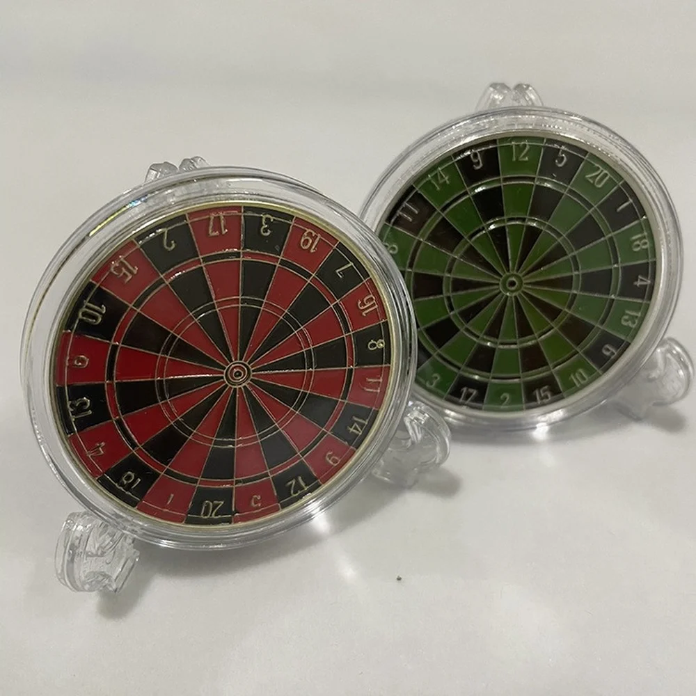 

Decision Making Badge Red Man Green Woman Have Fun Love Spin Coins European and American Lucky Dart Board Commemorative Coin
