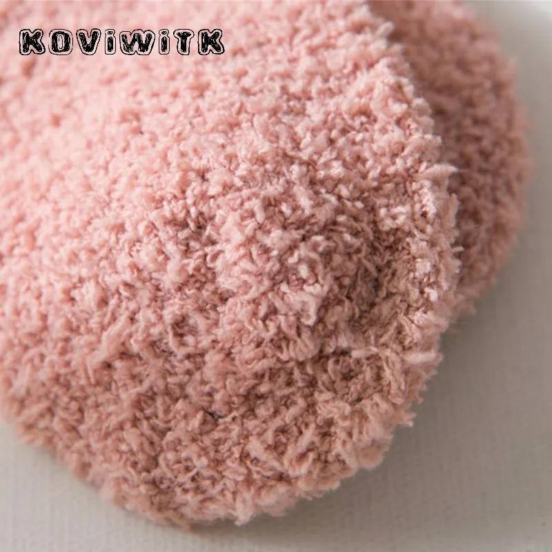 Women's Cotton Thickening Cashmere socks for women ladie Love Fluffy girl Breathable Warm Casual short sock female women Art sox