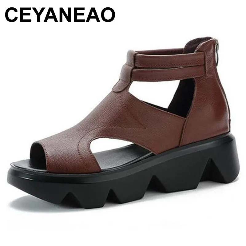 

Летние модные сандалии CEYANEAOsummer из натуральной кожи с мягкой подошвой, удобная обувь с открытым носком на танкетке для мам, сандалии на плоск...