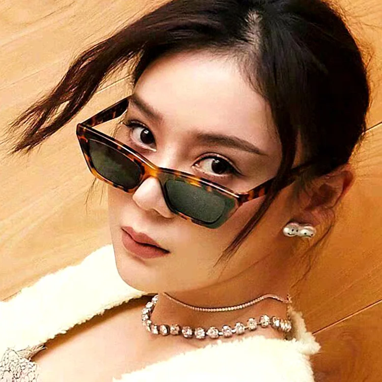 

2021 Retro Cat Eye Sun Eye Sunglasses Metal Hinge Women's Casual Sungalsses