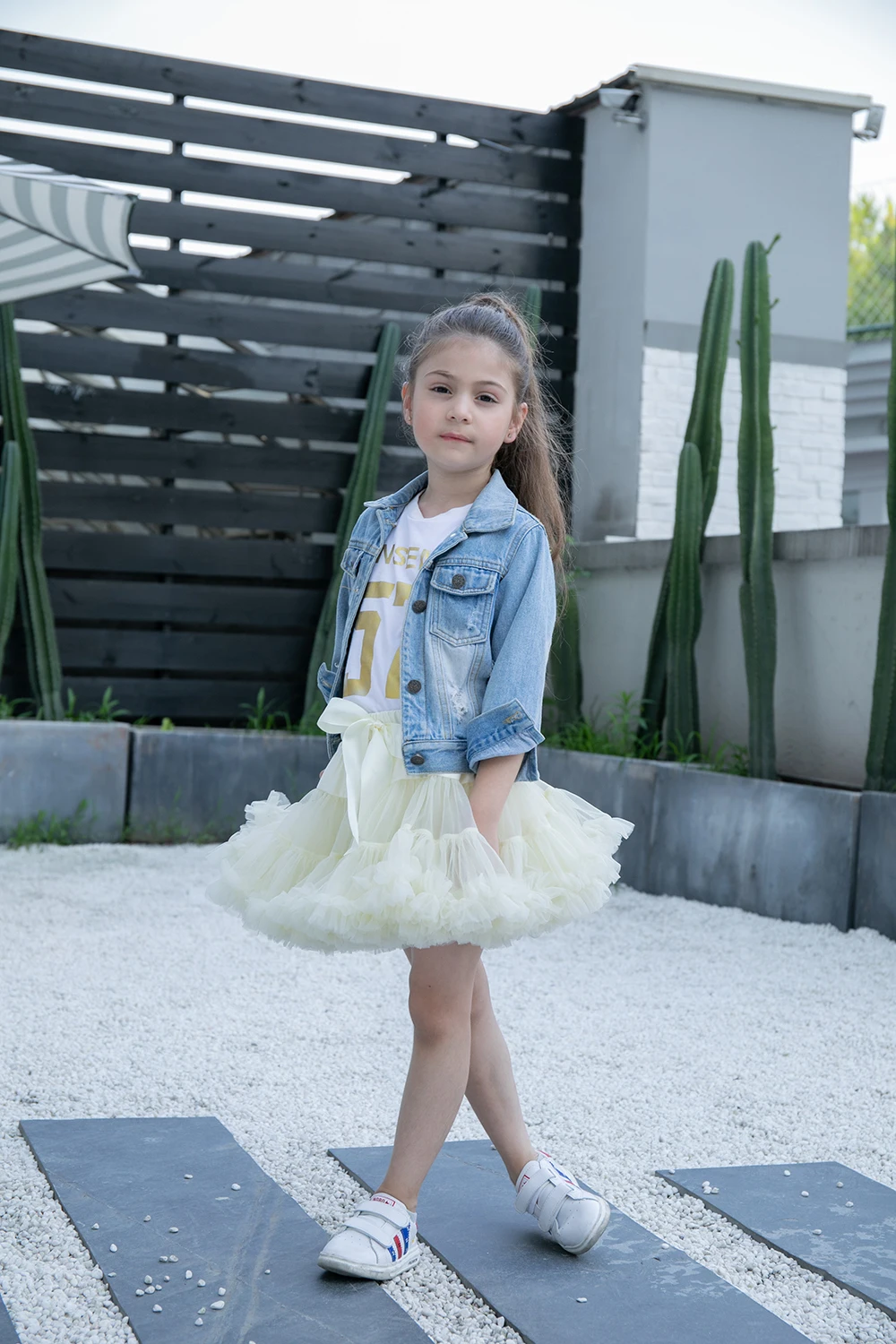 Бежевая Высококачественная популярная танцевальная одежда для маленьких