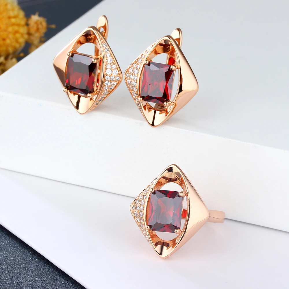 

Wholesale Jewelry Set For Women Rings Colorful Jewelry Elegant Fashion Luxury Gold Green Earrings for women Gift party