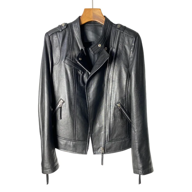 

small number of light luxury shopping malls, the same kind of Leather Slim Fit leather clothes, sheepskin coats