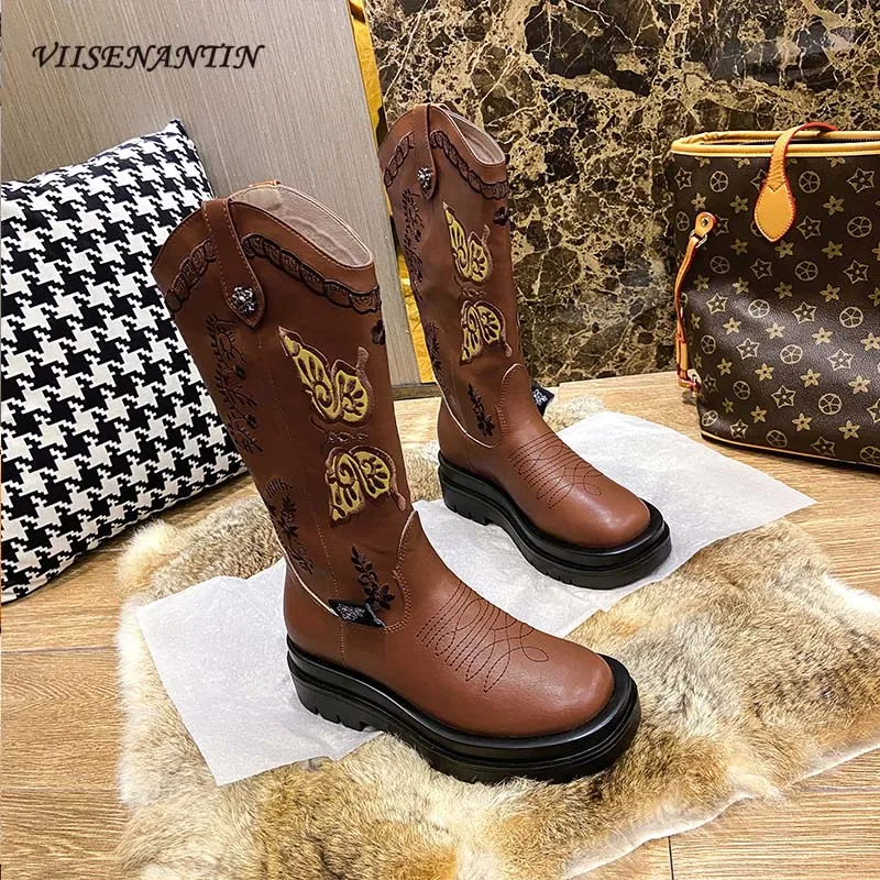 

Осенне-зимние новые ковбойские сапоги с круглым носком и вышитыми рукавами-бабочками в стиле ретро с V-образным вырезом сапоги средней длин...