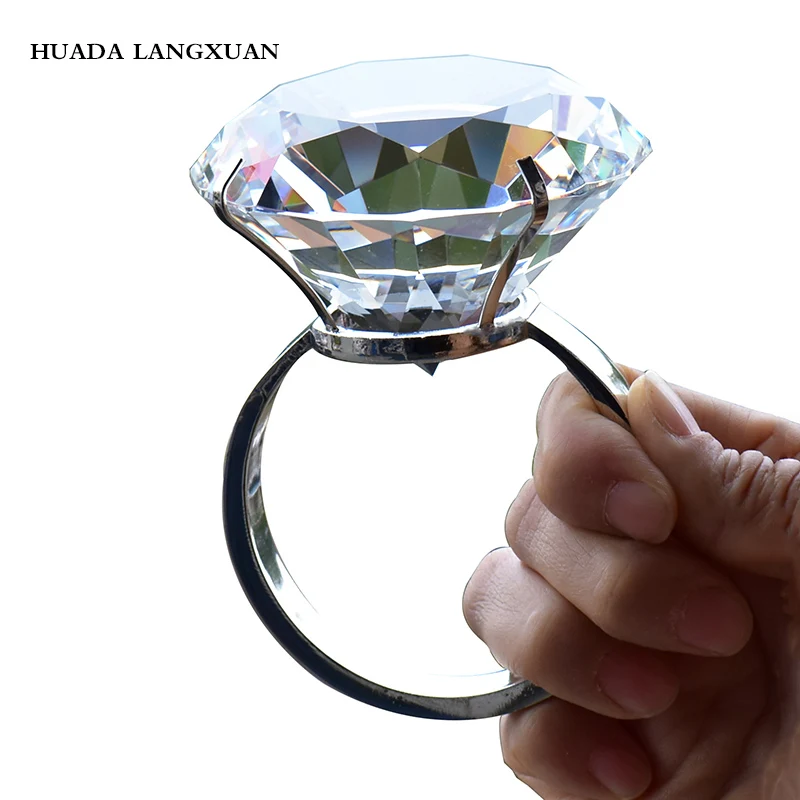 Wedding Decoration 8cm Crystal Glass Large Diamond Ring Romantic Proposal Marriage Props Home Ornaments Party Gifts Souvenirs