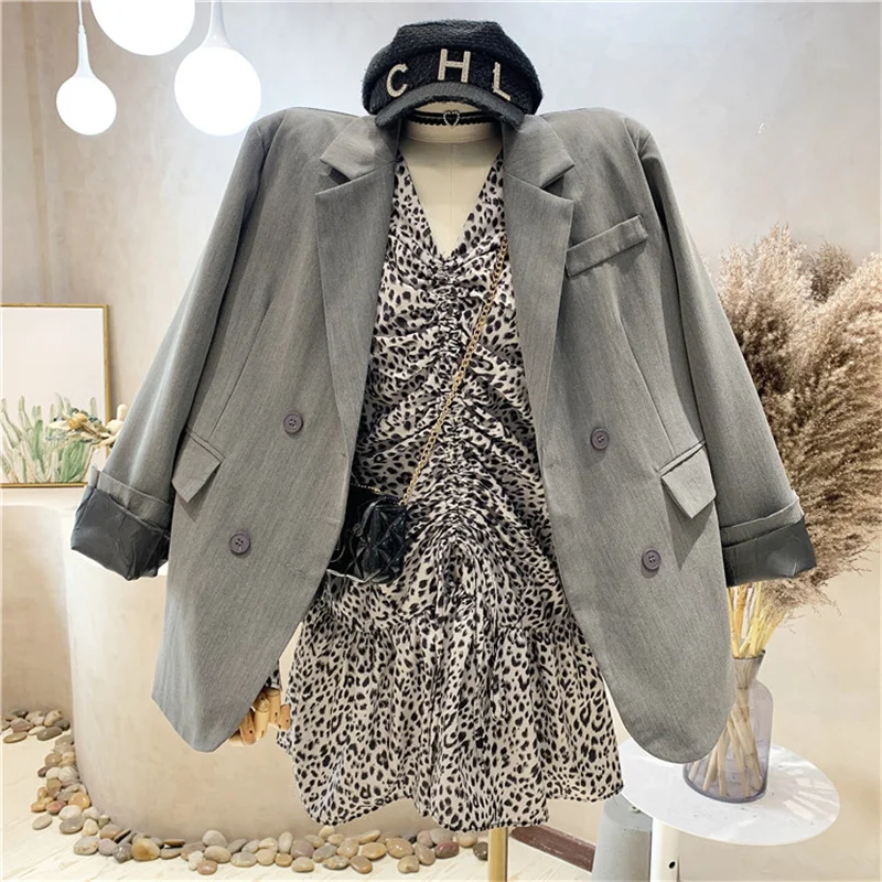 

Coats & Jackets