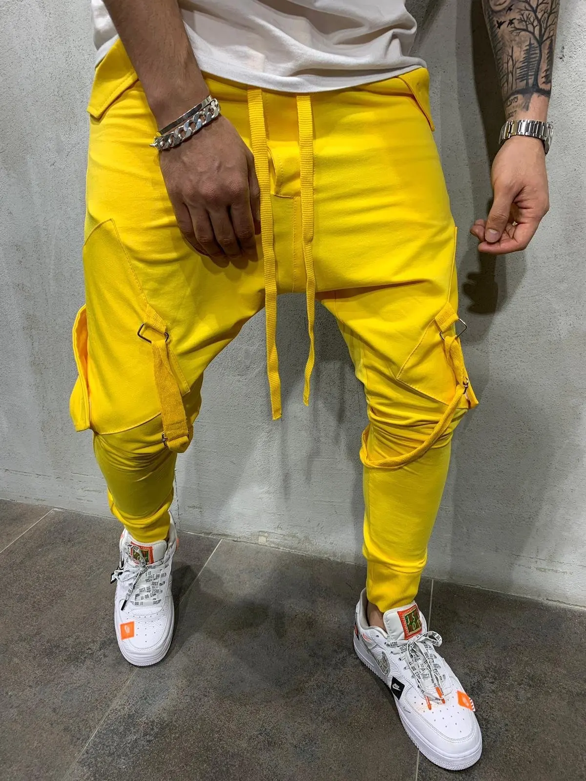 

Men's sports pants hip hop big pocket legged sports casual pants men's