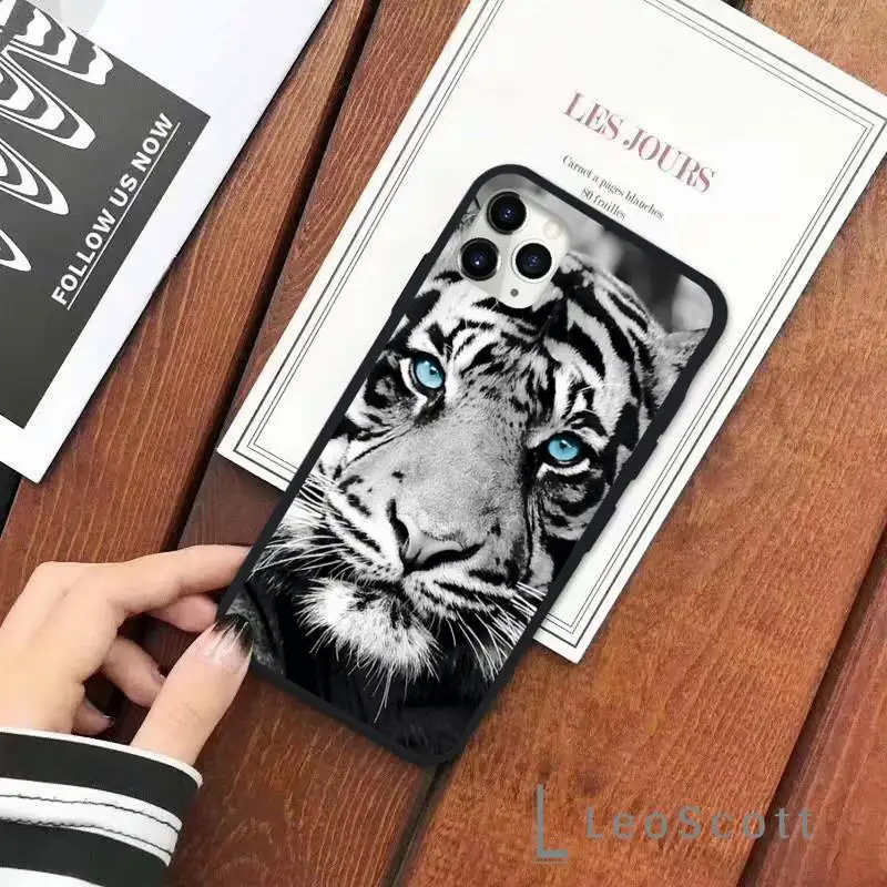 

Tiger lion animal cool Phone Cases for iPhone 11 12 pro XS MAX 8 7 6 6S Plus X 5S SE 2020 XR Soft Silicone Shell Cover Funda
