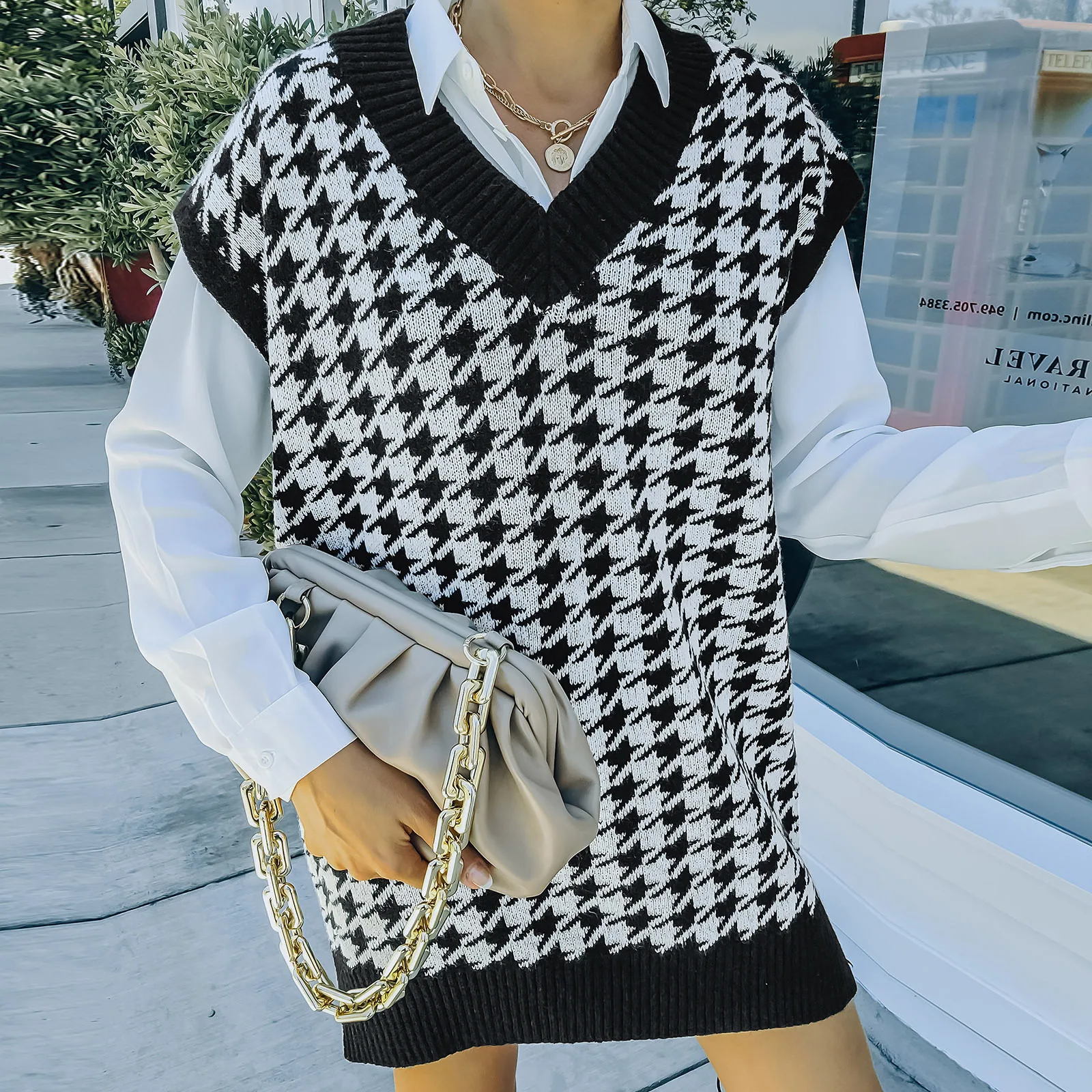 

Autumn Winter Women Sweater New Fashion Sleeveless Plover Case Waistcoat V-Neck Loose Joining Together Knitting Female Coat 2021