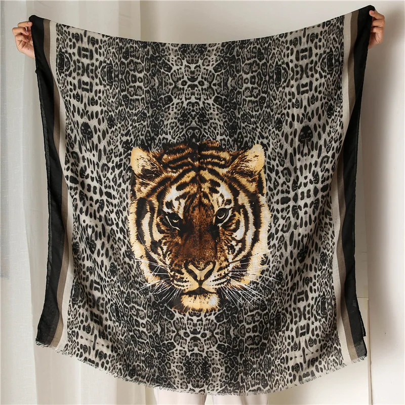 

2020 Luxury Brand Silk Scarves Printed Leopord Pattern Scarf Autumn Winter Versatile Long Shawl high quality women fashion