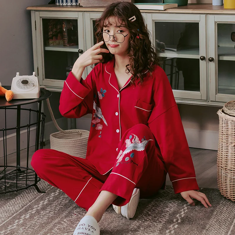 Пижама в виде животных женский красный костюм с праздничным принтом пижамный