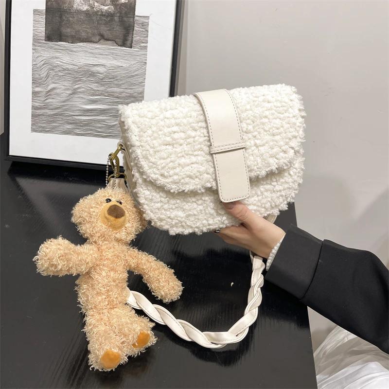

Lamb Plush Small Bag Women's Autumn And Winter 2021 New Fashion Versatile Messenger Bag Net Red One Shoulder Saddle Bag Girl Sac
