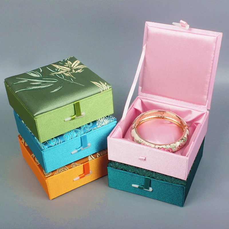 4 предмета в комплекте с самым лучшим натуральным утеплителем квадратный браслет