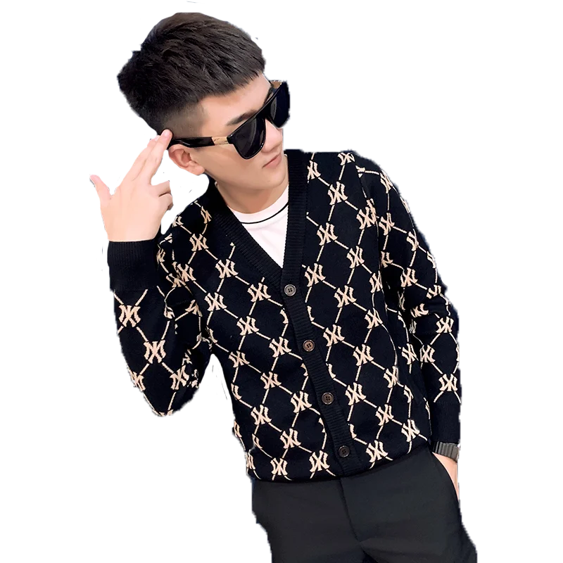

Social net red slim knit sweater coat men's personality Korean version of youth spirit guy long sleeve cardigan