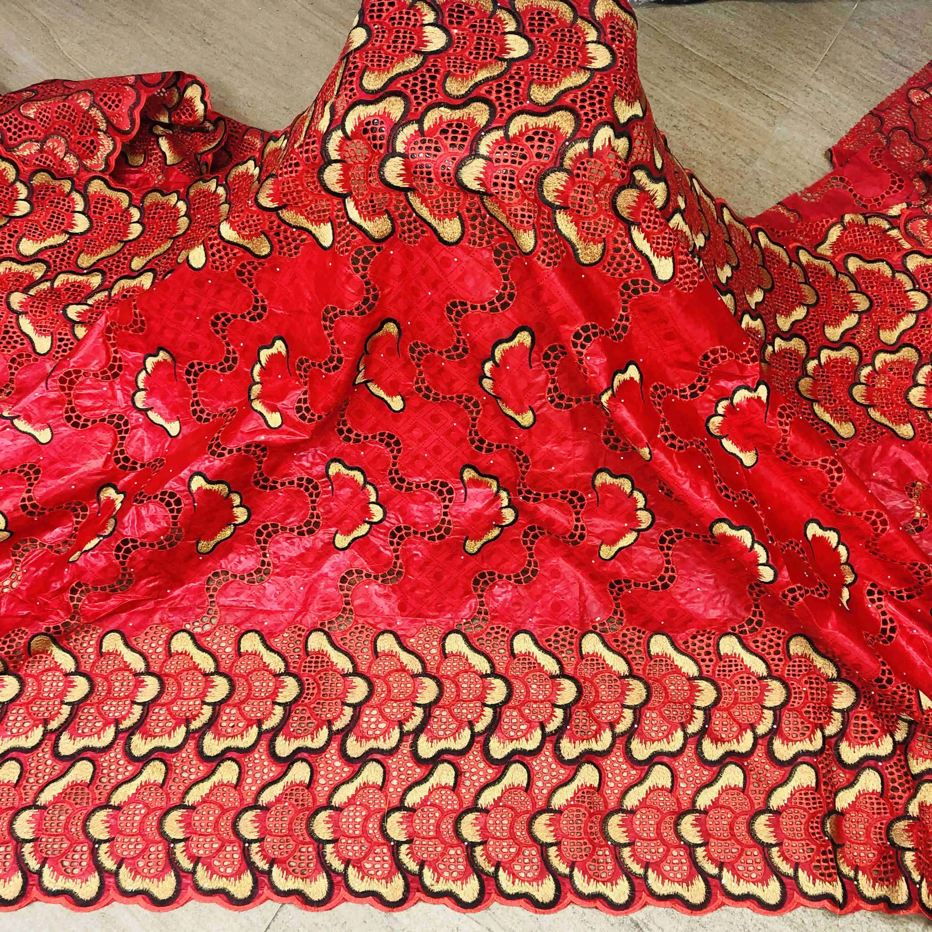 

Newcoming 5yards hollow out african brode lace fabric good quality eyelet bazin riche lace for dress sewing F9JN121